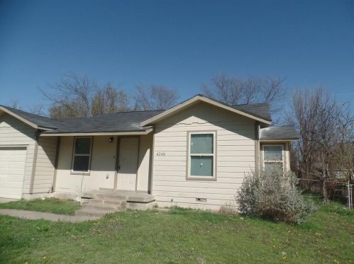 4245 Lorin Ave, Fort Worth, TX 76105-4217