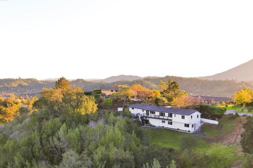 33 Maywood Way, San Rafael, CA 94901-1103