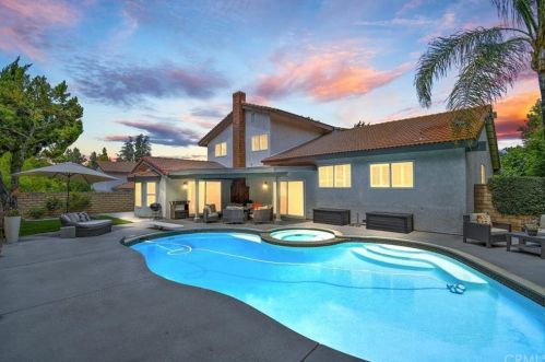 508 Iris St, Redlands, CA 92373-5600