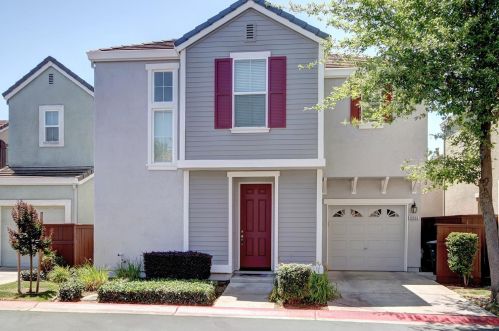 8860 Brecon Way, Elk Grove, CA 95624-5209