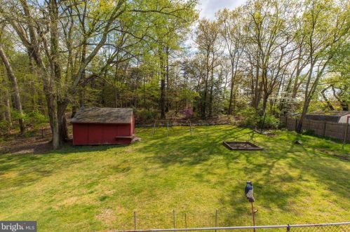 7321 Lamar Dr, Springfield VA  exterior