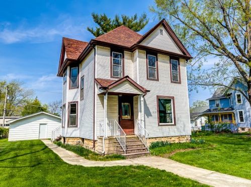 335 Park St, Wilton Center, IL