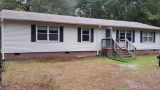 318 Sparrowhawk Ln, Elberon, VA 23846-2524