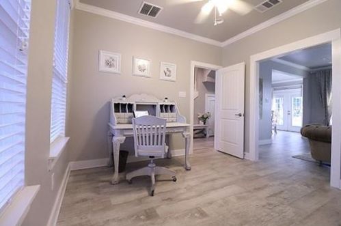 109 Concord Cir, Austin TX  78737-9073 exterior