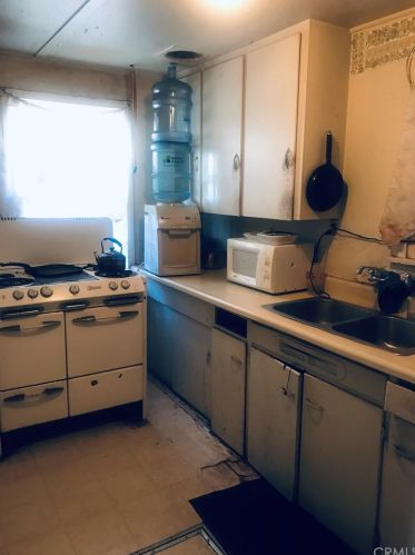 7550 Freda Ave, Riverside, CA 92504-4431
