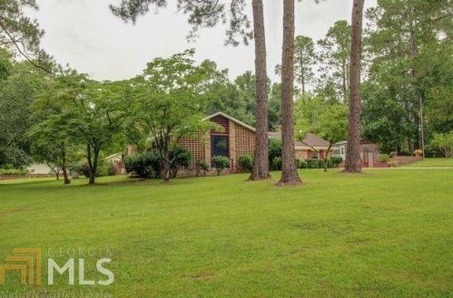 305 Avondale Dr, Hiltonia, GA 30467-8649