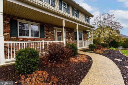 4483 Nantucket Rd, Harrisburg, PA 17112-1933