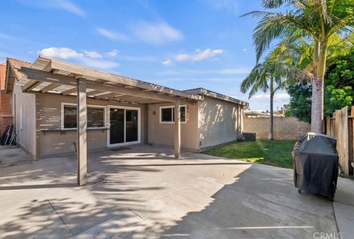 5012 Holbrook St, Anaheim CA  92807-1103 exterior