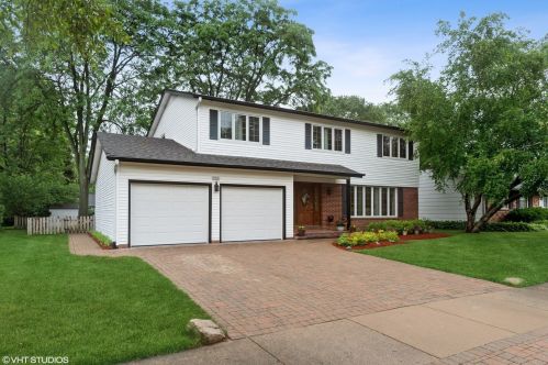 803 Brittany Dr, Arlington Hts, IL 60004-2023