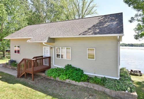 1261 Highway 13, Waterville, MN 56096-8701