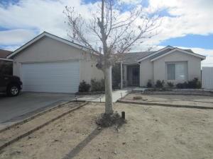 1216 Barrington Ave, Tropico Village, CA 93560-6653