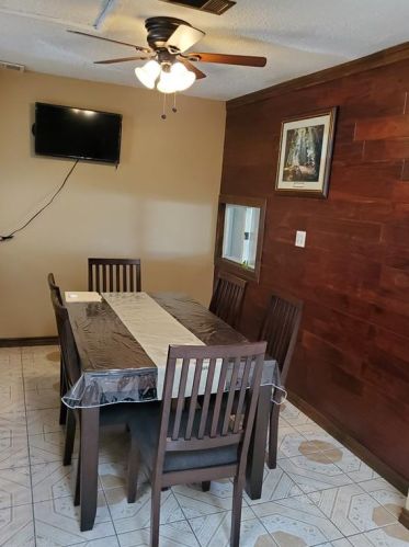 1845 Burning Tree Ln, Carrollton TX 75006-7561 exterior