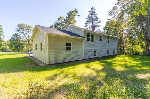 554 Old Hartford Rd, Colchester CT  06415-2732 exterior