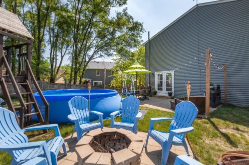 1121 Starlite Ct, Naperville, IL 60564-8793