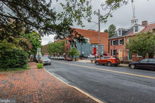 121 Vine St, Lancaster PA  17602-3517 exterior