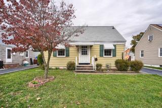 329 Giles Ave, Middlesex, NJ 08846-2006