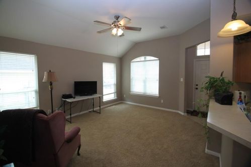 230 Canterbury Dr, Conroe TX  77303-1852 exterior