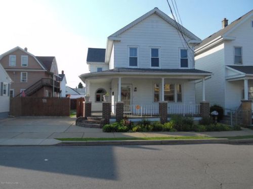 212 Green St, West Nanticoke, PA 18634-2411