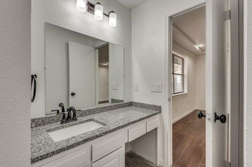 4220 Twilight Dr, Fort Worth TX  76116-7565 exterior