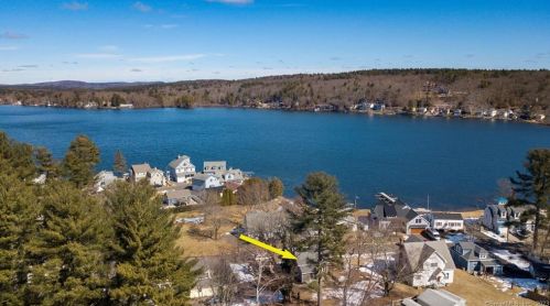14 Crystal St, Ellington, CT 06029-3001