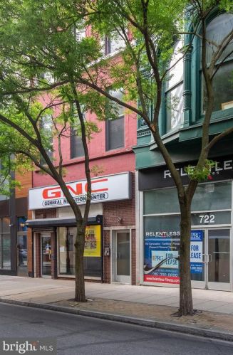 720 Chestnut St, Philadelphia PA  19106-3267 exterior