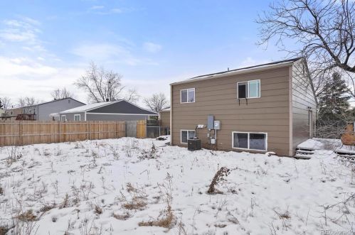 19551 Batavia Dr, Aurora CO  80011-5310 exterior