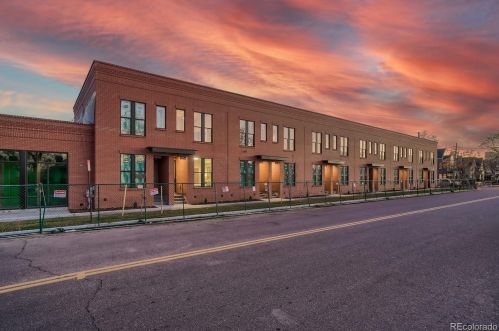 3310 Curtis St, Denver, CO 80205-2755