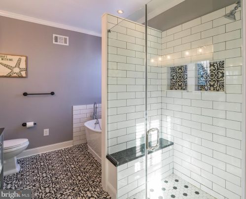 1143 20 St, Philadelphia PA 19146-2946 exterior