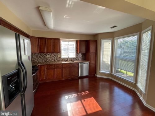 12 Colebrook Ct, Princeton NJ  08540-7050 exterior