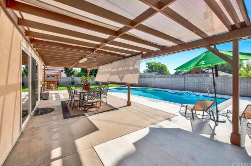 13041 Loretta Dr, Santa Ana, CA 92705-1819