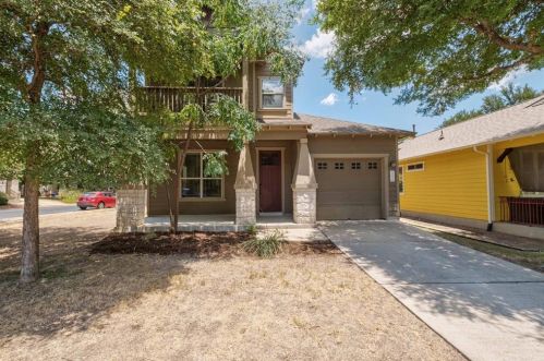 2528 Amur Dr, Austin TX  78745-2068 exterior