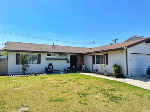 4032 Marion Ave, Cypress, CA 90630-4227