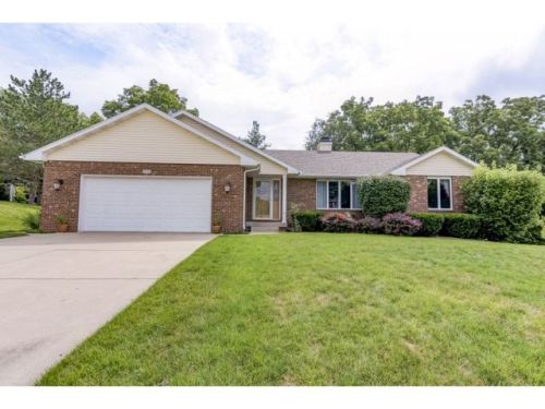 1110 Woodridge Ct, Decatur, IL 62526-1388