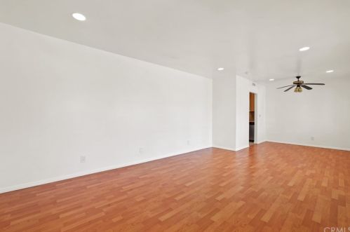 527 Hampton St, Anaheim CA  92801-5006 exterior