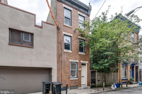 711 Marshall St, Philadelphia, PA 19123-2722