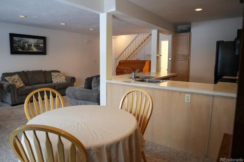 9756 Orangewood Dr, Denver CO  80260-5960 exterior