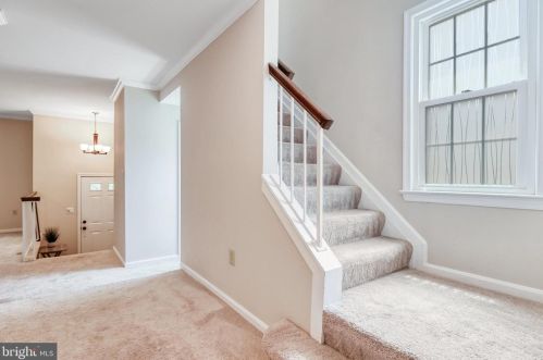 7218 Gentian Ct, Springfield VA  22152-3847 exterior