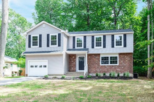 25 Dellview Dr, Edison, NJ 08820-2545