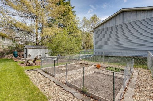 4012 Cinnabar Dr, Saint Paul MN  55122-2943 exterior