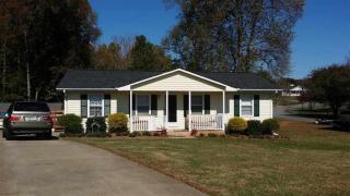 260 Wolfe Ln, Inman, SC 29349-6809