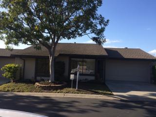 704 Nob Cir, Vista, CA 92084-3810
