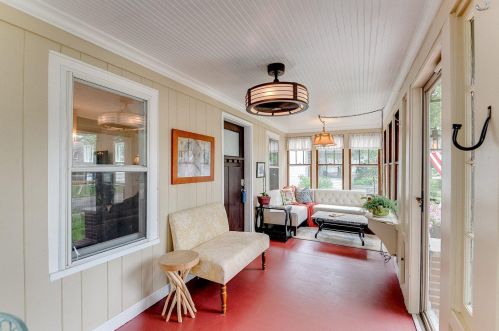 2209 2nd St, Saint Paul MN  55110-3204 exterior