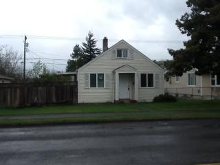6630 Oakes St, Tacoma, WA 98409-6031