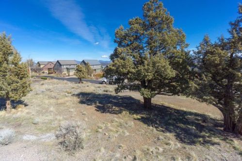 288 Parks Loop, Eagle Crest OR  97756-7137 exterior