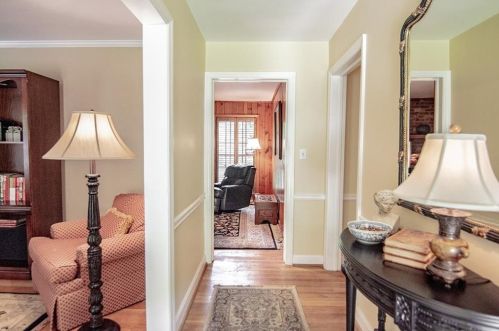 100 Finchley Ct, Atlanta GA  30328-2034 exterior