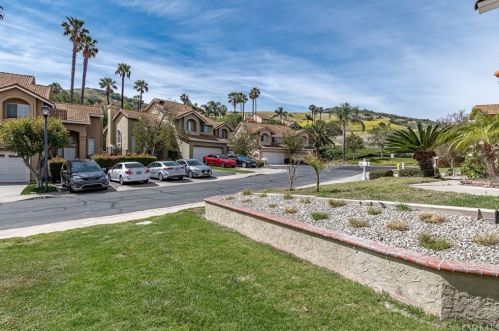 715 Palomino Ln, Anaheim CA  92807-4878 exterior