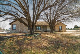 10720 Blue Fox Dr, Edmond, OK 73025-1340