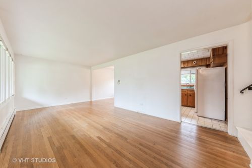20 Forest Ave, Palatine, IL 60074-5418