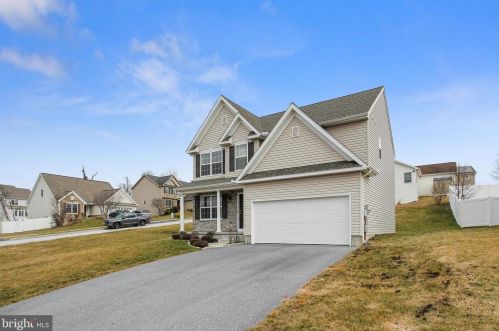 3340 Jonagold Dr, Harrisburg, PA 17110-9129