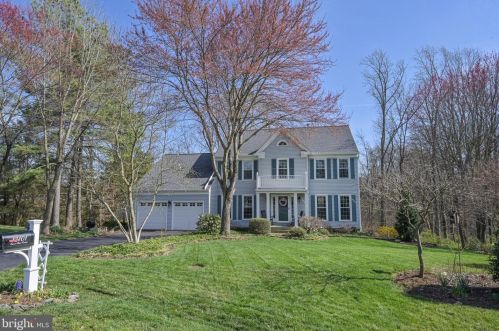 12101 Snow Shoe Ct, Herndon, VA 20170-2338